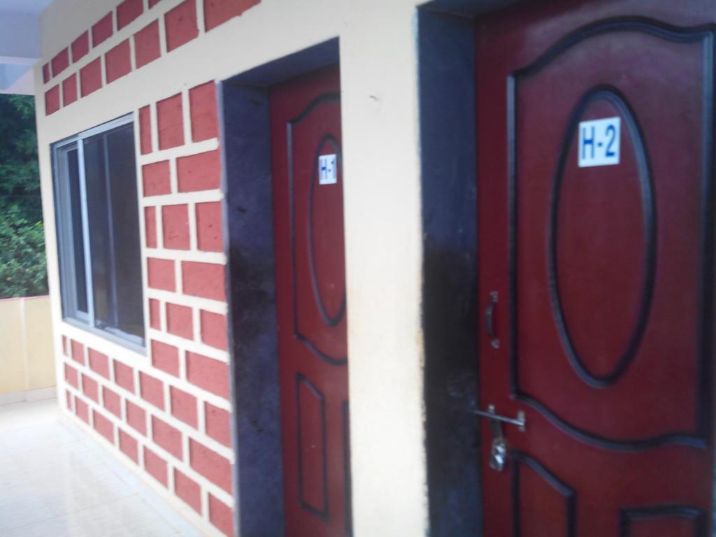 Hotel Yash Garden Residency Ganpatipule Exterior foto